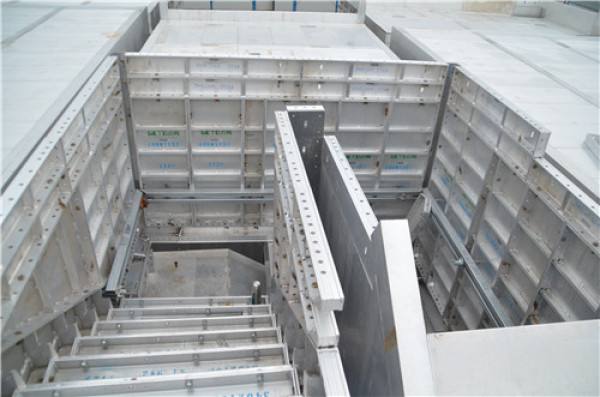 所有模板均可在线一键编辑