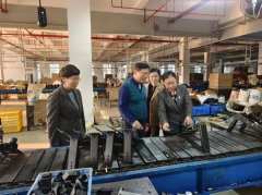 其生产的椅脚、扶手、底