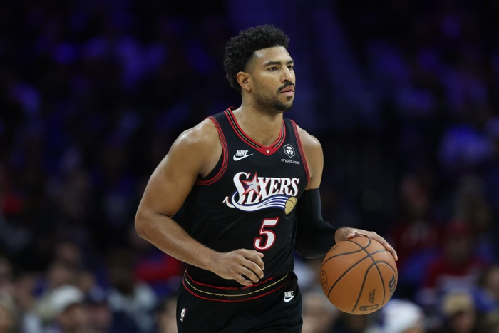 76人三巨头重组引热议 核心伤病成关键变数