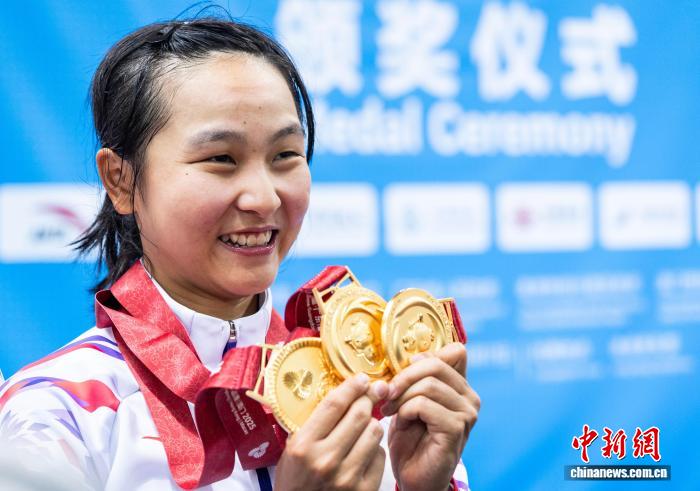 李思颖三战全胜摘金 香港队再添一金