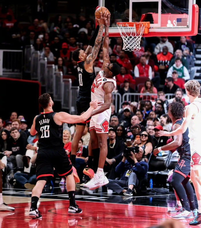 火箭客场惨败公牛战术缺失成进攻瓶颈