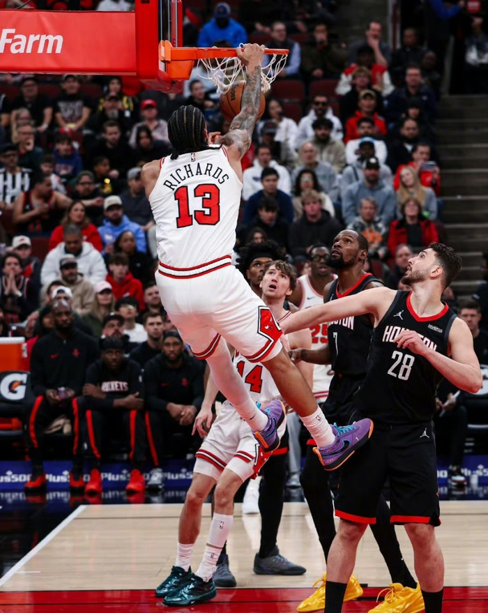 火箭客场惨败公牛战术缺失成进攻瓶颈