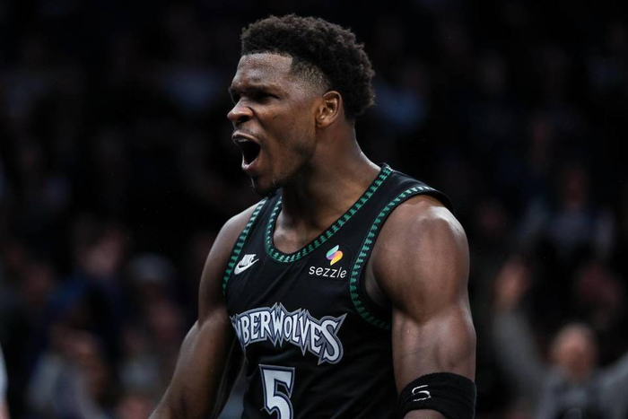 文班亚马、布朗、爱德华兹三将冲击最佳第一阵