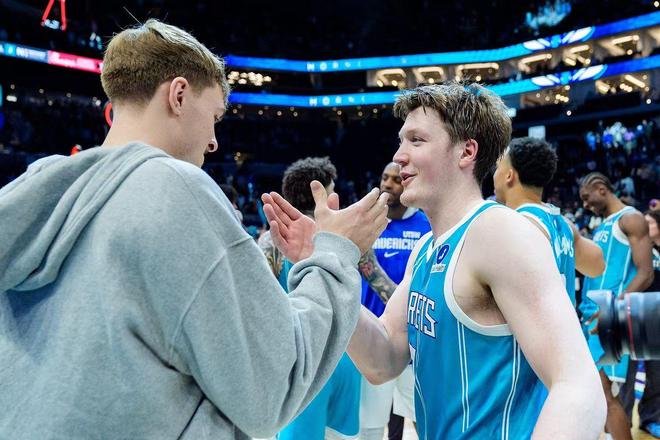 NBA季后赛奖项候选出炉：新秀龙虎斗、亚历山大